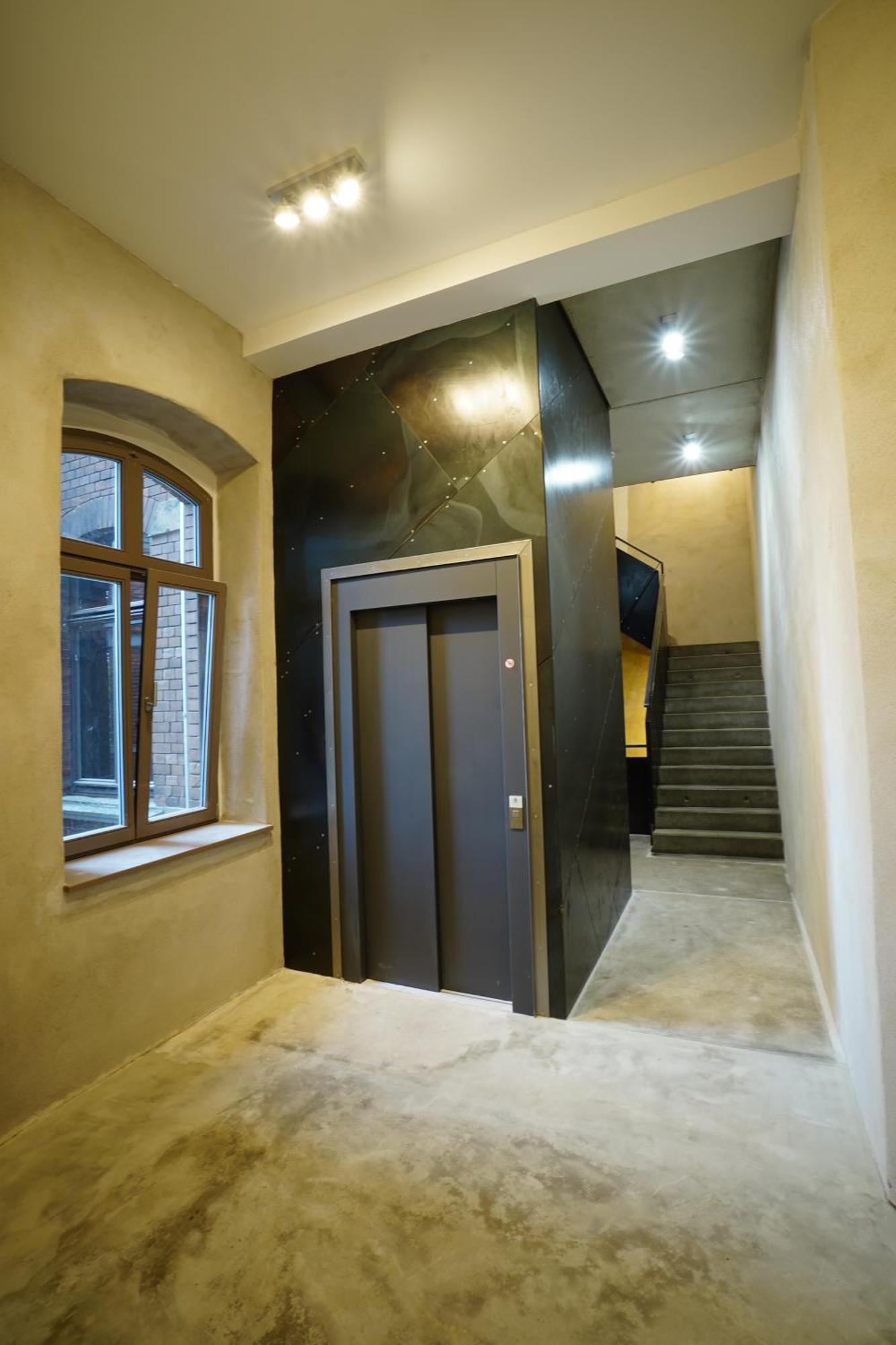 Kuenstlerzimmer Im Kulturhaus Haeselburg 格拉 外观 照片