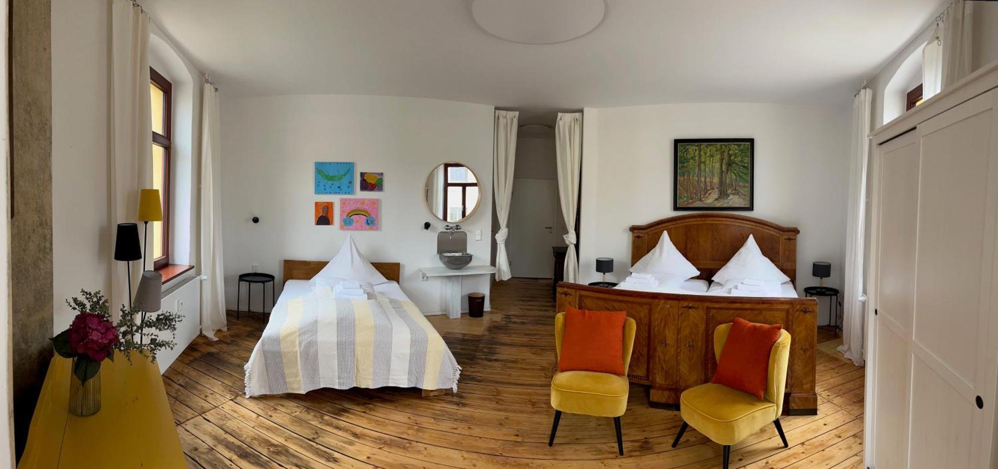 Kuenstlerzimmer Im Kulturhaus Haeselburg 格拉 外观 照片