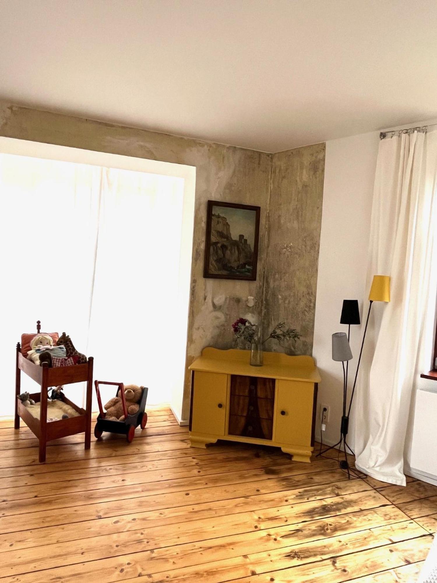 Kuenstlerzimmer Im Kulturhaus Haeselburg 格拉 外观 照片